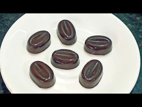 GLOSSY CHOCOLATE COFFEE BEANS