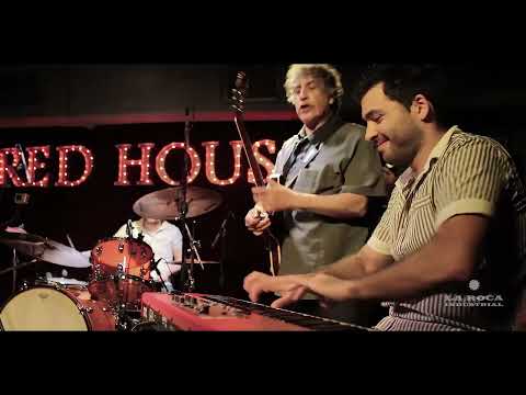 CHRIS CAIN EN RED HOUSE STUDIOS: ¨Helping hand ¨