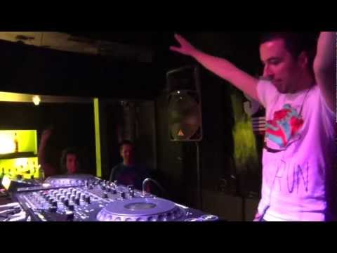 ANGEL ACE LIVE DJ SET @ ENTRANCE 10 - SALA STARVING - MADRID (24-11-2012)