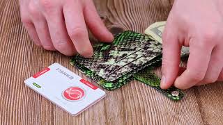 Візитниця із натуральної фактурної шкіри під змію KARYA 20966 зелена