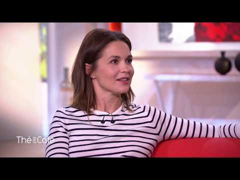 Barbara SCHULZ se prête au jeu d'une épreuve de danse - Thé ou Café 03/12/17