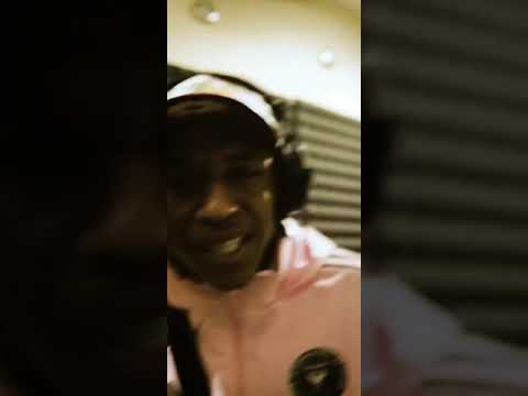 Ismooh-Premiere page(clip officiel)