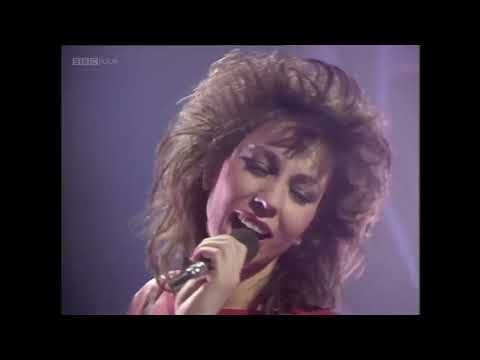 JENNIFER RUSH - The Power Of Love (Top Of The Pops, 10.10.1985)