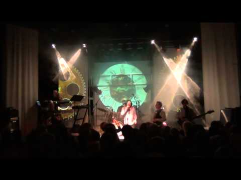 "Can´t fight this feeling" - Broad line live at Rokken, Volda, Norway 27.12.2011