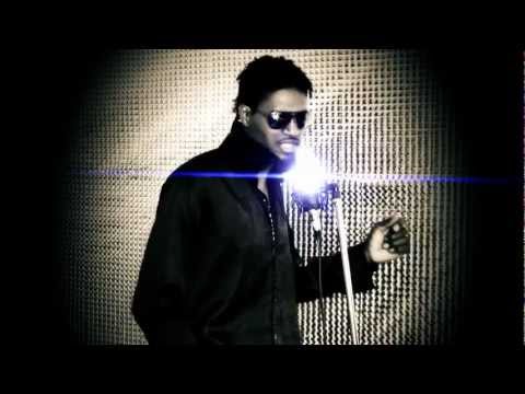 Manu Tarrafal - Vive cu bo (official HD) 2011.mp4