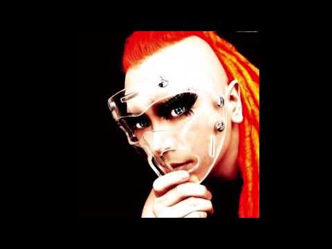 Yoji Biomehanika @ Sensation Black 2004 07/10/2004