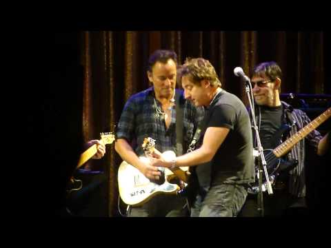 Bruce Springsteen - being funny at  LOD 2012 January