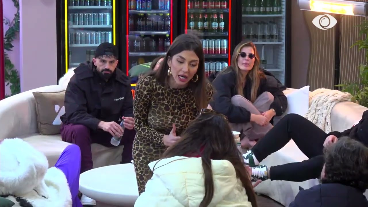 “Ik mëso një fjalë shqip”/ Rozana debaton me Loredanën: Po bullizimet që bën ti?