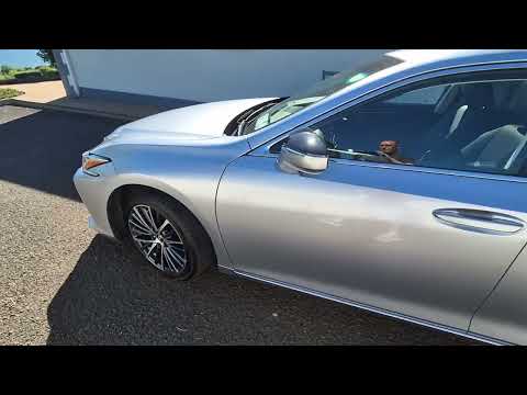Lexus ES 300h 2023 - Image 2