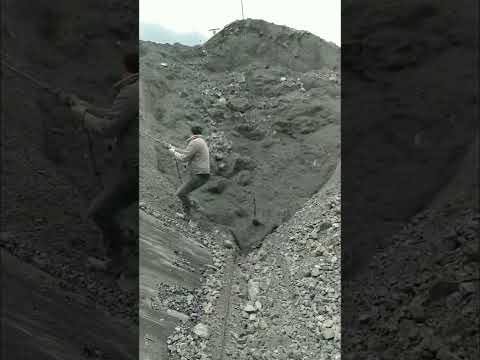 Unloading cobblestone will be more attractive than other things but very hard #amazingshorts38