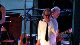 The Pretty Things ~ The beat goes on (21 juin 2011)