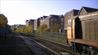 preview picture of video '20189 & 20227 at Pontefract Baghill on 3S14 Sheffield - York Thrall RHTT 12/11/11'