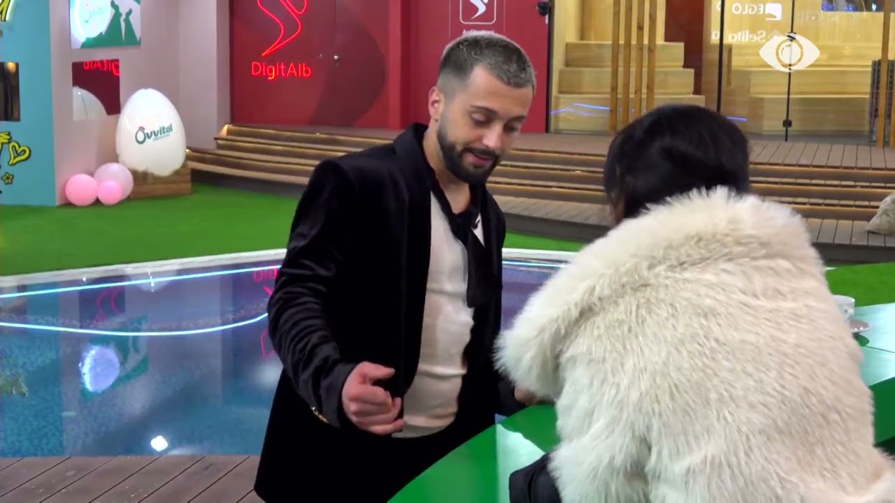 “Erdha e luajta xhelozen…”/ Egli sqarohet me Gjestin: Të dua, a do t’ja çojmë lojën deri në fund?