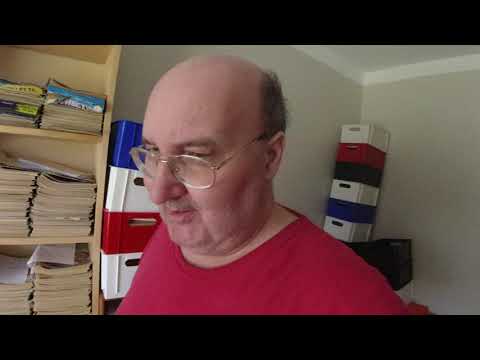 MongoTV_6236 - Kigger På Flyttekasser i Forstue Stået 7 År - Del 79 - Smider Pose Knust Glas UD