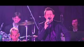 Márió & ISIS Big Band - Santa Claus Is Coming To Town (Official Music Video)