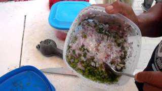 preview picture of video 'Preparación de Ceviche, Montañita, ECU'