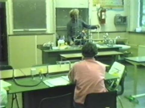 1987 Nieuwsflits juni - Hoorn: 'Avondcollege West-Friesland' - 'Open dag'