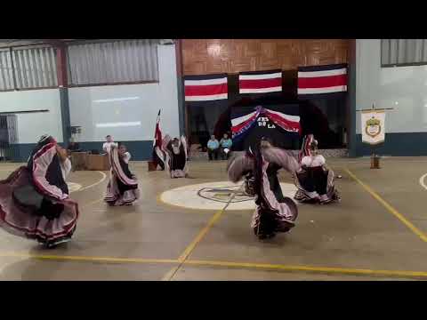 Grupo Folclórico Escuela Invu de Parrita Puntarenas.