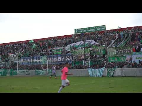 "Laferrere vs Real Pilar hinchada" Barra: La Barra de Laferrere 79 • Club: Deportivo Laferrere