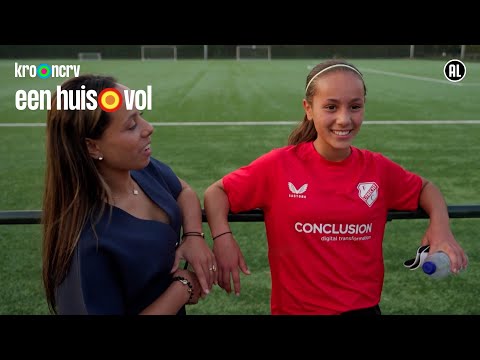 Tassnim Bakhcha plays football at FC Utrecht | A house full S24#11 | KRO-NCRV