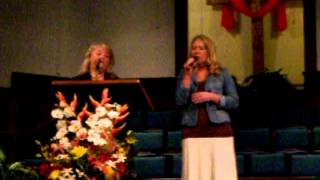 preview picture of video 'Debbie and Kacie Coleman Singing Worship together'
