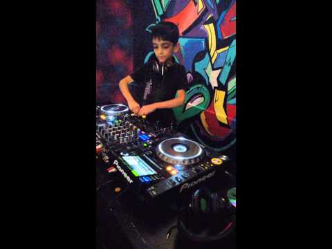 DJ ATOM (Younger Generation DJ)