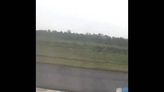 preview picture of video 'Airbus A320 Vietnam airlines take off from DOng Hoi'