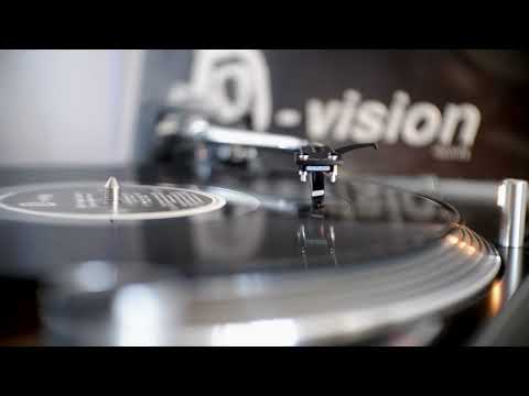 Classic House - UBQ Project, Volume II - Feel My soul - feat.  Kathy Summers