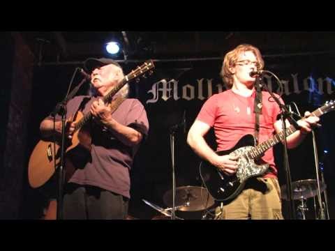 Marcus Eaton with David Crosby live @ Molly Malone's