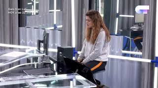 Amaia ensaya “Shake it out” antes del ensayo en plató.