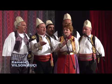 GRUPI POLIFONIK KURORA LABE