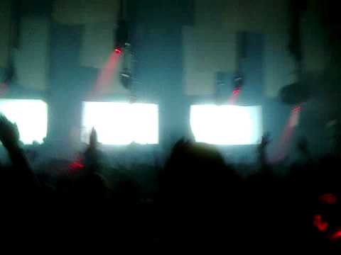 Boys Noize @ Pukkelpop 2010 playing Bart B More - Brap