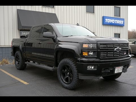 RealView - Lifted 2015 Chevy Silverado 1500 w/ 20" Fuel Offroad Rippers & 34" Nitto Ridge Grapplers