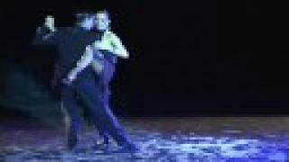 Milena Plebs y Ezequiel Farfaro - De floreo