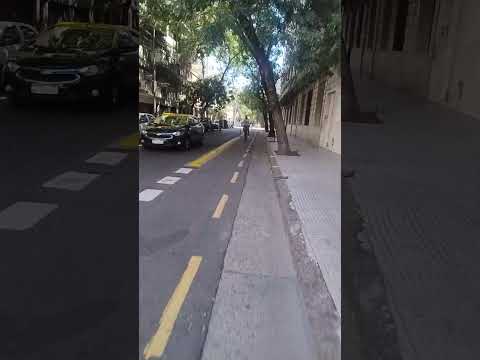 MDN envíos/mandados, recorriendo la calle Adolfo Alsina al 2900 CABA 🚲