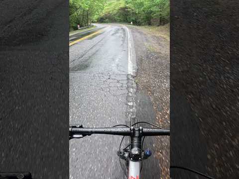 Vuelta ciclísta pasando por las cien curvas hacia Carlos Paz 🚴🏻