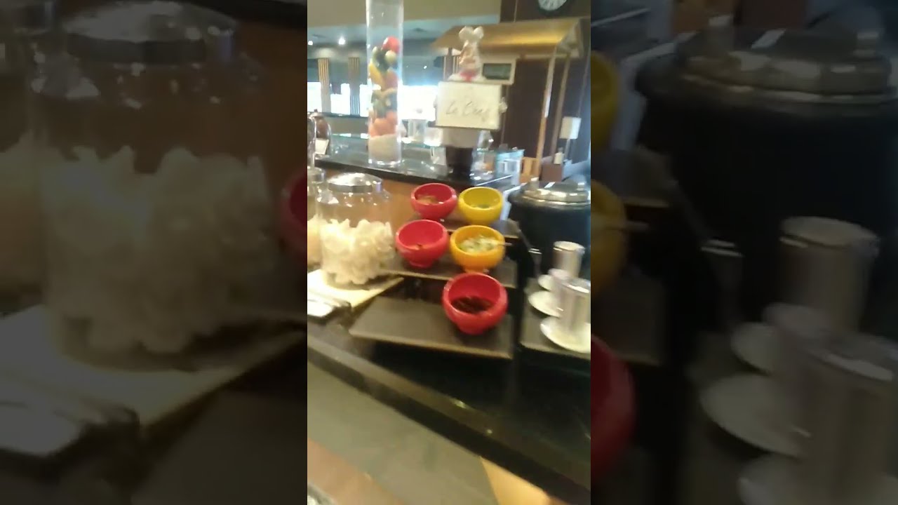 Saphire Blue Sky Lounge