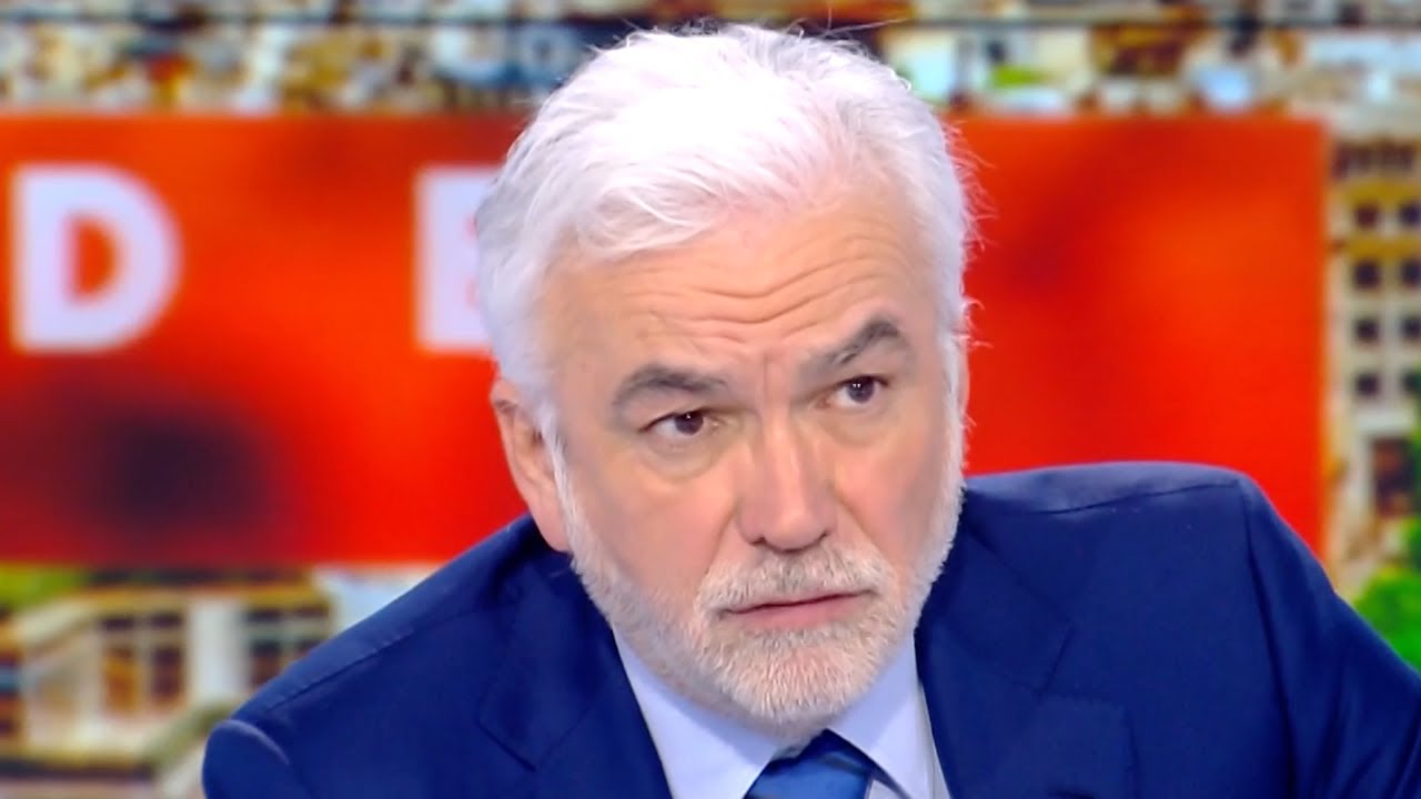 "Les Français doivent comprendre le danger de l’extrême gauche, sinon c’est la révolution"(P. Praud)