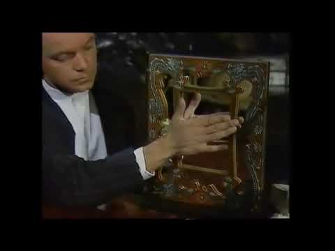 The Alistair Witchell Files - The Mirror of Kwang Lee - www.dtrik.com