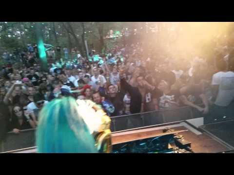 Drokz vs Mithridate @ Decibel Outdoor Festival 2014