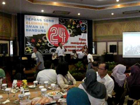 mik jeger.AVI (Tepang Sono Pisan, Reuni Alumni SMA 14 BDG '86)