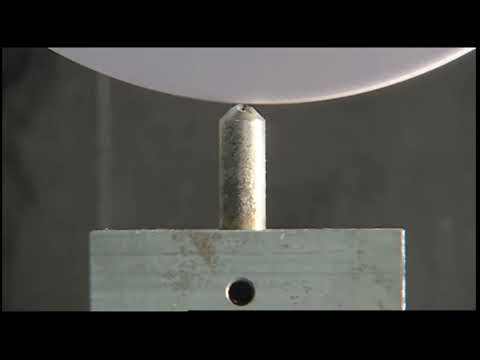 2  Dressing a wheel on a surface grinder