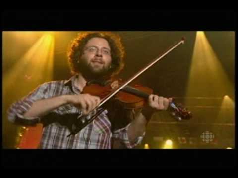 La Bottine Souriante : La Danse à Saint-Dilon (Fête nationale 09)