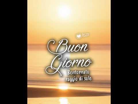 Bentornato raggio di sole. Video del buongiorno (e GIF) con alba sul mare