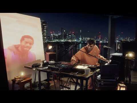 fred again.. - chanel x a new error x i am a party