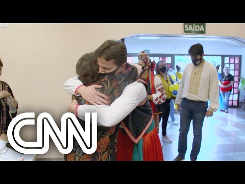 Refugiados da guerra na Ucrânia buscam recomeço no Brasil | CNN PRIME TIME