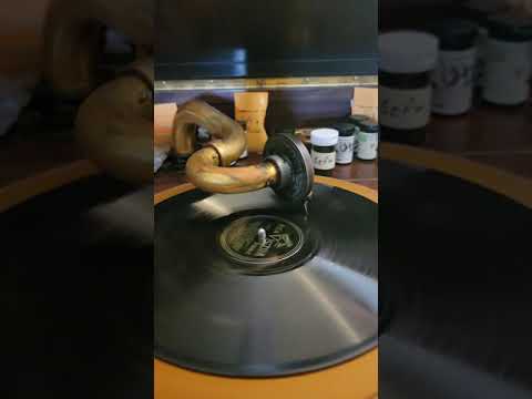 Gilbert and Sullivan: H.M.S. Pinafore; (part 7&8) -  Victor Light Opera Company  1942