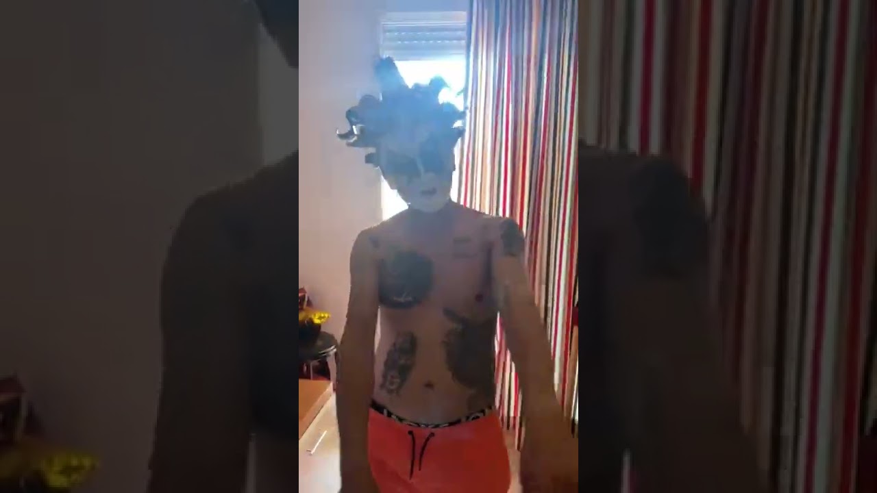 mascara veneciana...