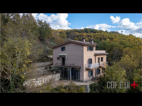 Visita dell'immobile | Rivodutri (RI) | Villa bifamiliare immersa nel verde, con corte e terreni