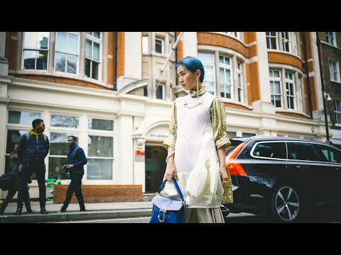 London Fashion Week Autumn/Winter February 2020 - Street Style outside JW Anderson show